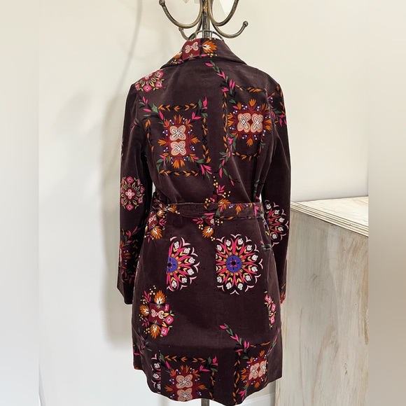 Lightweight corduroy trench coat; size 4 - Picture 4 of 4